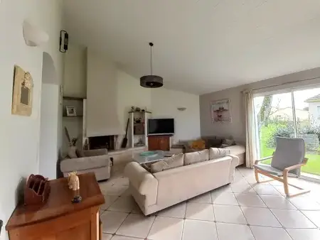 relooking de meubles à La Gaubretière - image 2
